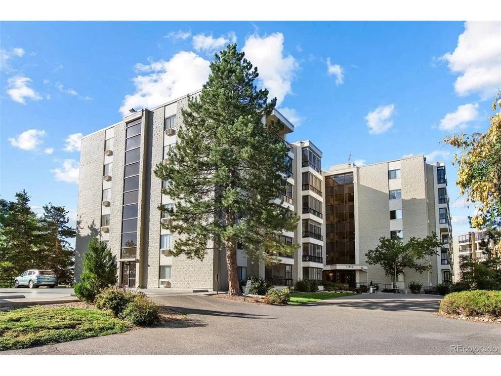 Unit for sale at 13850 E Marina Dr, Aurora, CO 80014