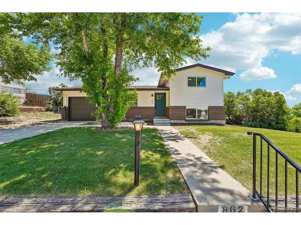 Unit for sale at 862 S Simms St, Lakewood, CO 80228