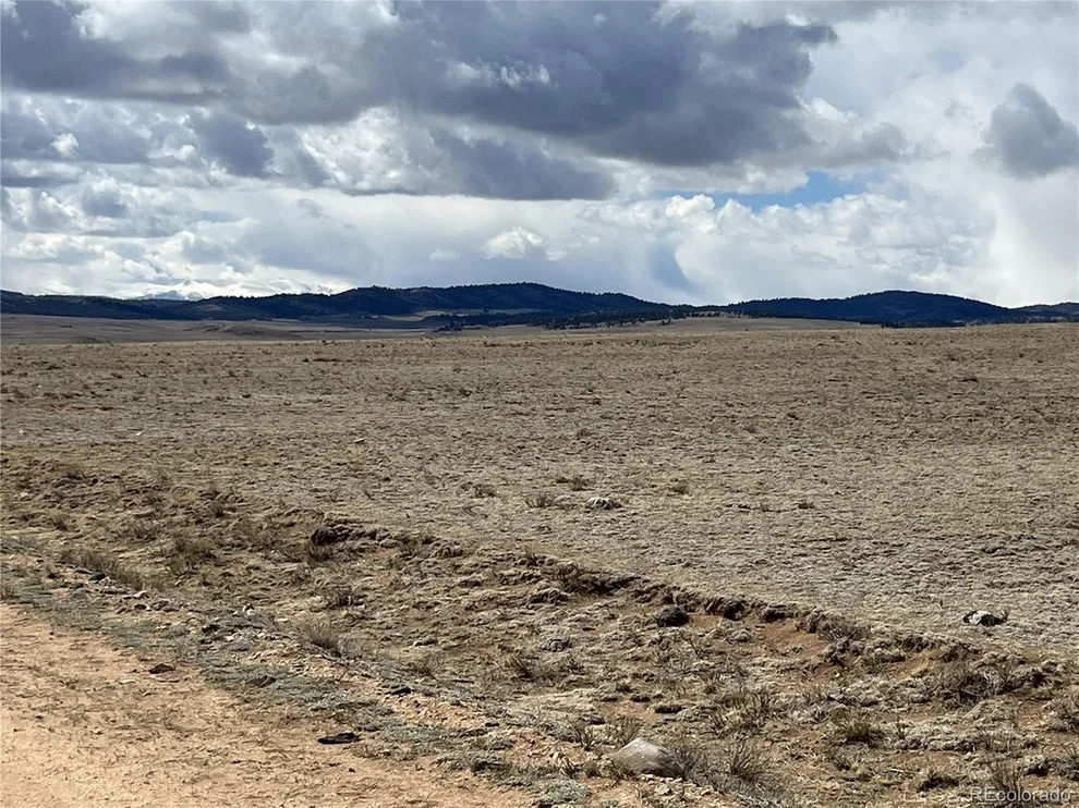 Unit for sale at 8558 Clear Creek Rd, Hartsel, CO 80449