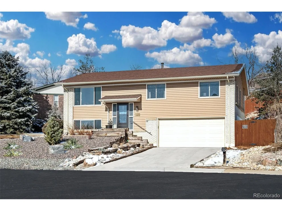 Unit for sale at 13225 W Jewell Cir, Lakewood, CO 80228