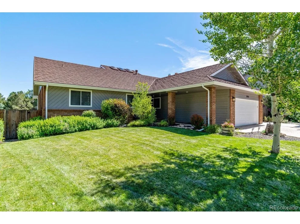 Unit for sale at 11293 E Berry Dr, Englewood, CO 80111