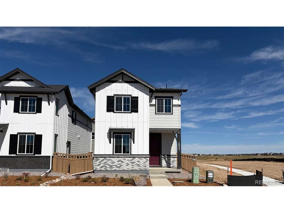 Unit for sale at 20341 E 57th Ave, Aurora, CO 80019