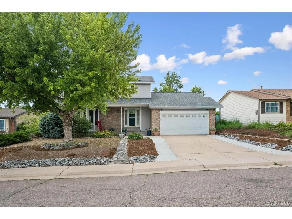 Unit for sale at 825 Northridge Rd, Highlands Ranch, CO 80126