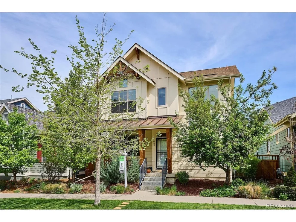 Unit for sale at 10671 E 28th Ave, Denver, CO 80238