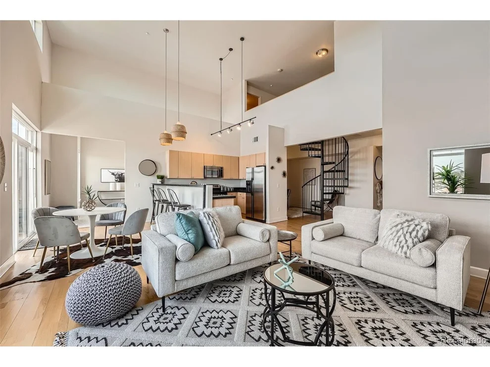 Unit for sale at 5677 S Park Pl, Englewood, CO 80111