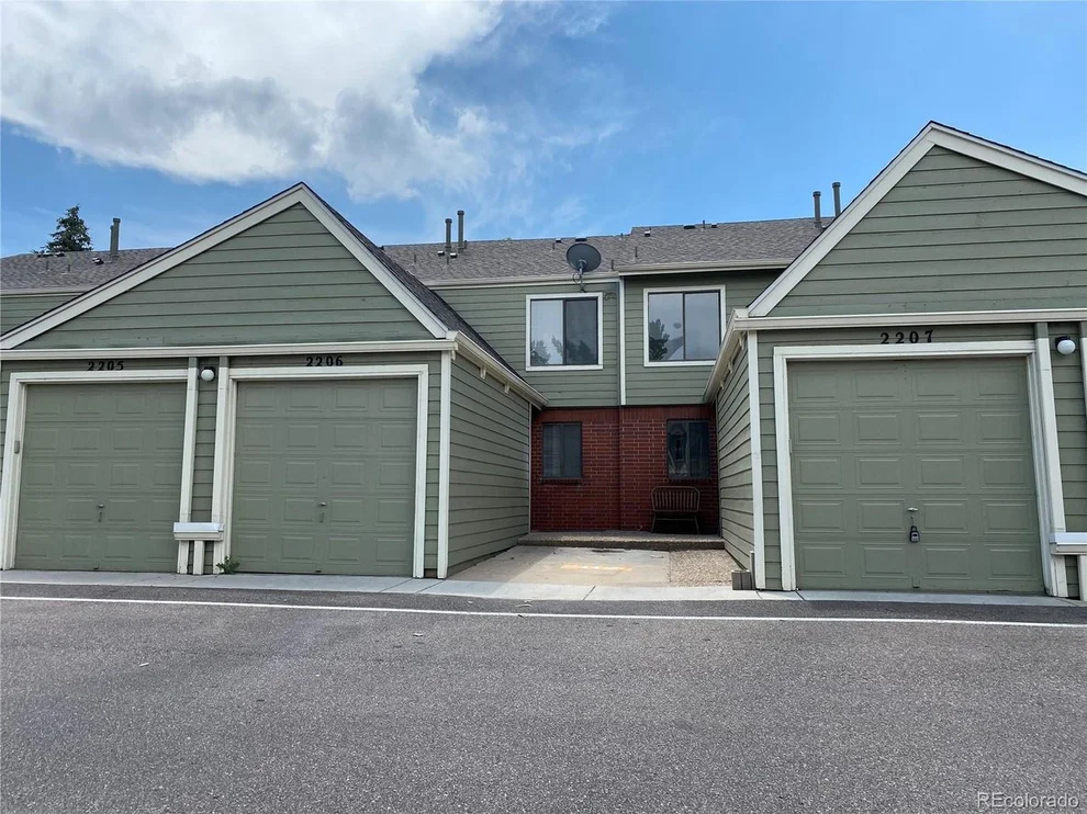 Unit for sale at 7474 E Arkansas Ave, Denver, CO 80231