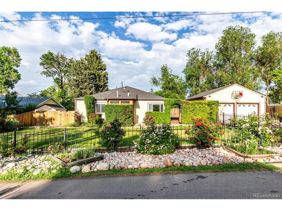 Unit for sale at 1060 S Eaton St, Lakewood, CO 80226
