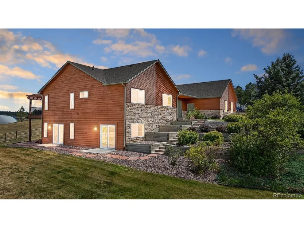 Unit for sale at 2630 Frontier Ln, Franktown, CO 80116