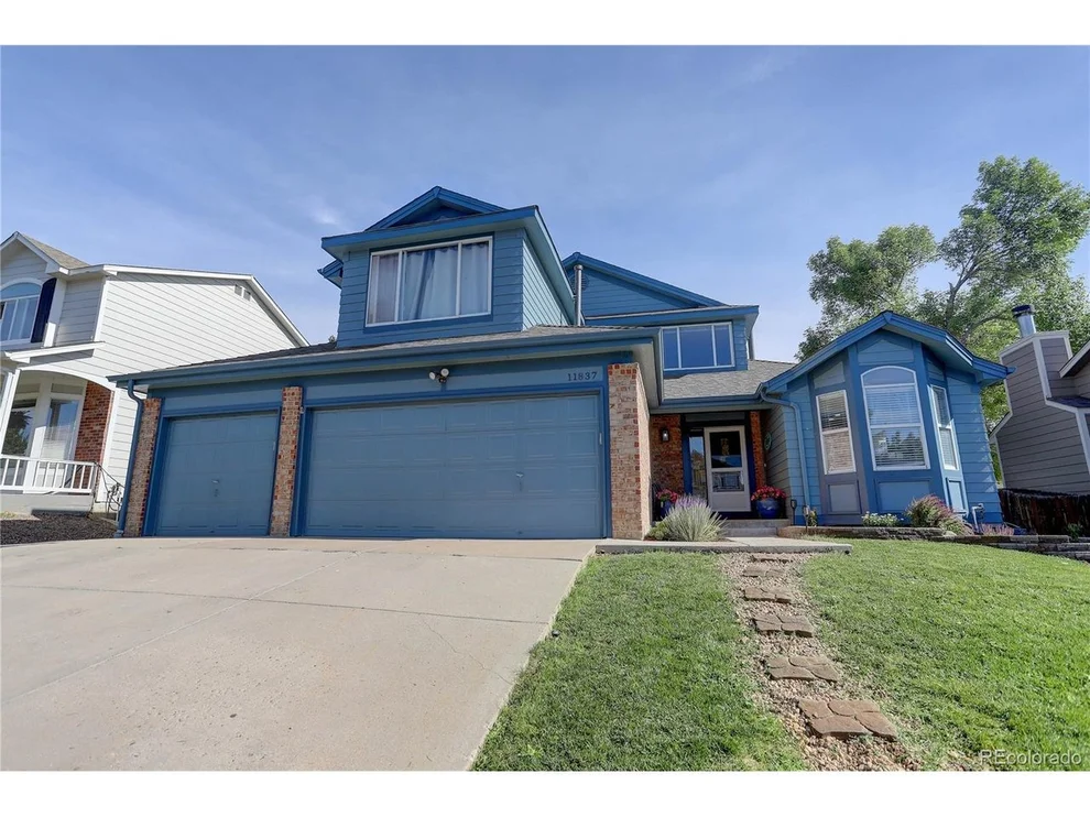 Unit for sale at 11837 W Cross Dr, Littleton, CO 80127