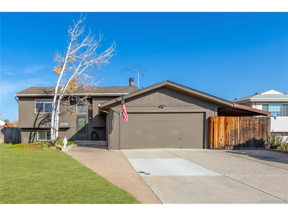 Unit for sale at 2008 Crystal Ct, Loveland, CO 80537