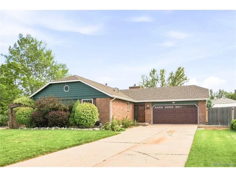 Unit for sale at 1554 S Flower Ct, Lakewood, CO 80232