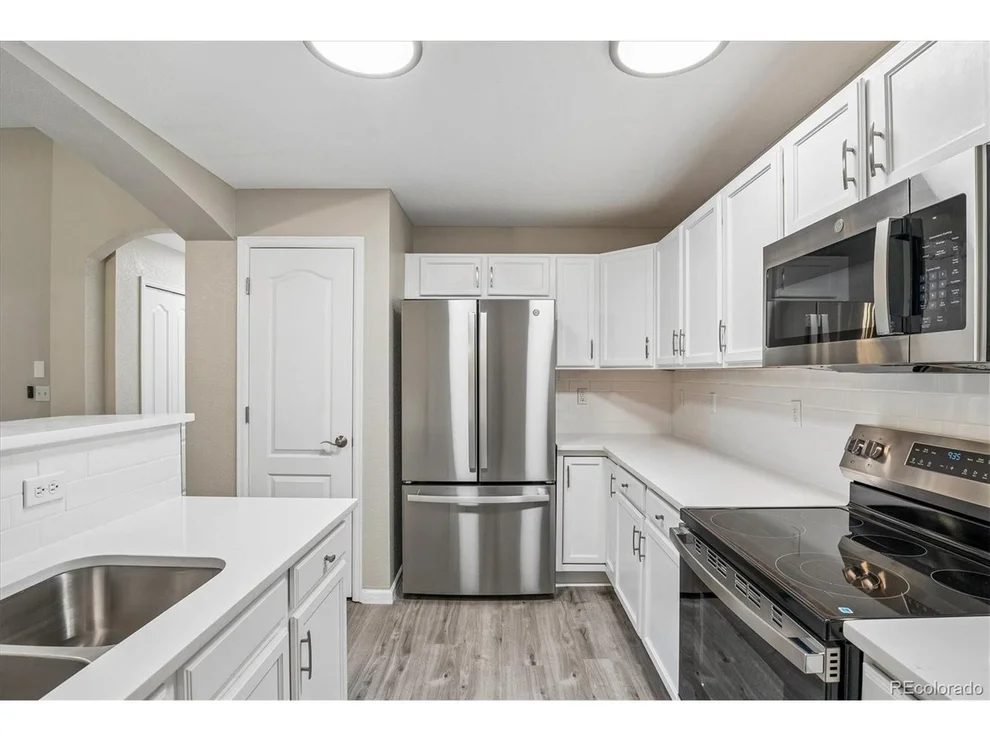 Unit for sale at 1404 Whitehall Dr, Longmont, CO 80504