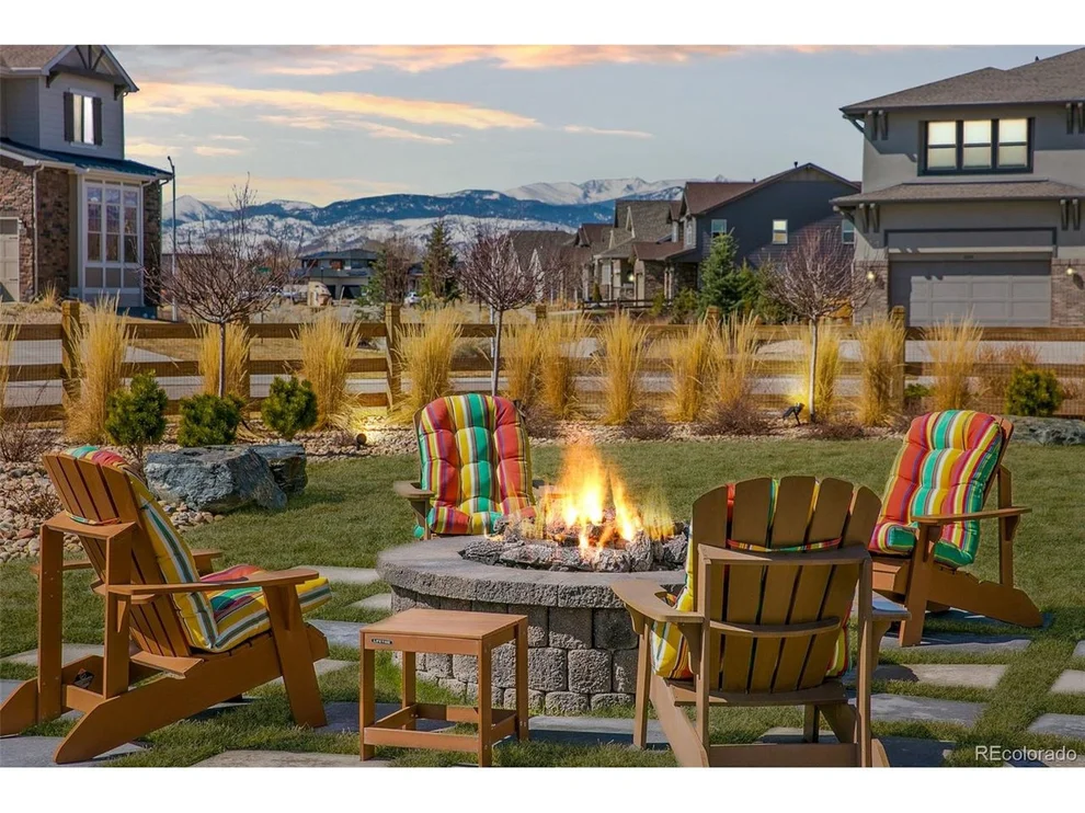 Unit for sale at 2284 Picadilly Cir, Longmont, CO 80503