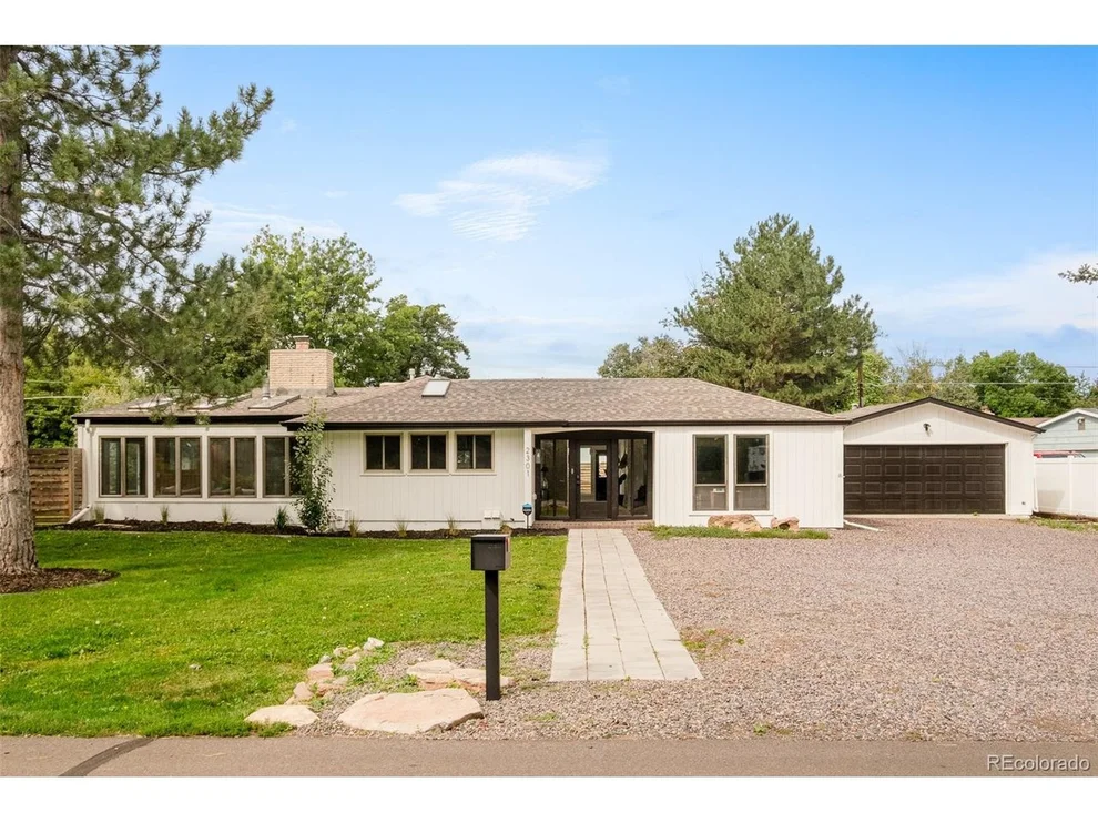 Unit for sale at 2301 Brentwood St, Lakewood, CO 80214