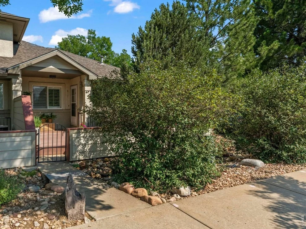 Unit for sale at 517 Ridgeview Dr, Louisville, CO 80027
