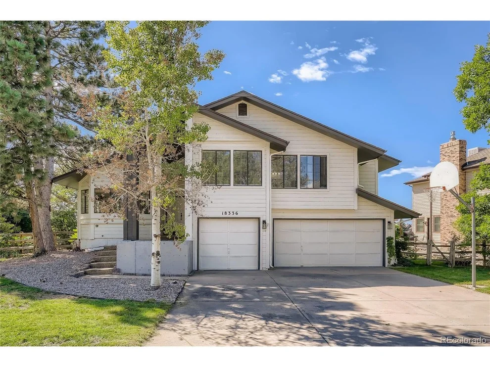 Unit for sale at 18336 E Berry Dr, Centennial, CO 80015