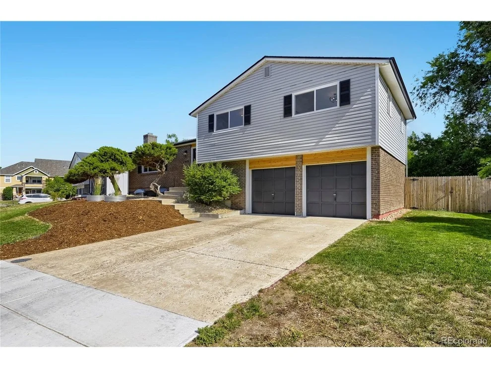 Unit for sale at 11622 W 71st Ave, Arvada, CO 80004
