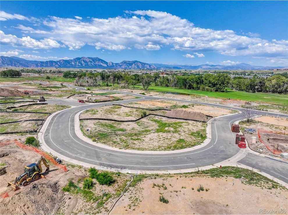 Unit for sale at 470 Muirfield Cir, Louisville, CO 80027