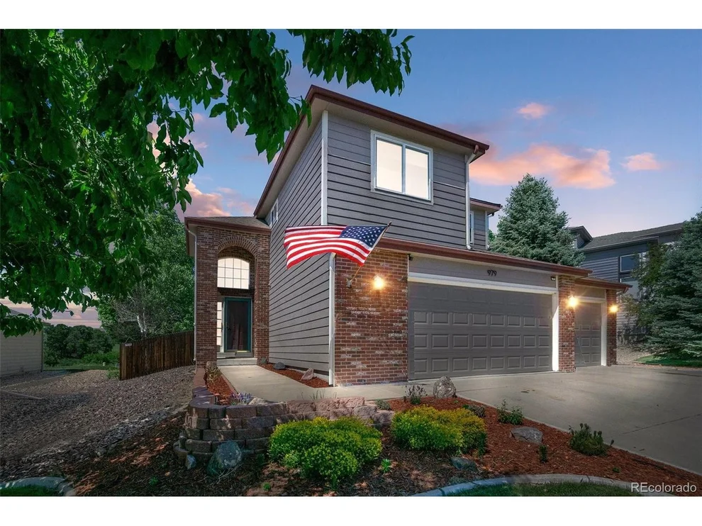 Unit for sale at 979 Whispering Oak Dr, Castle Rock, CO 80104