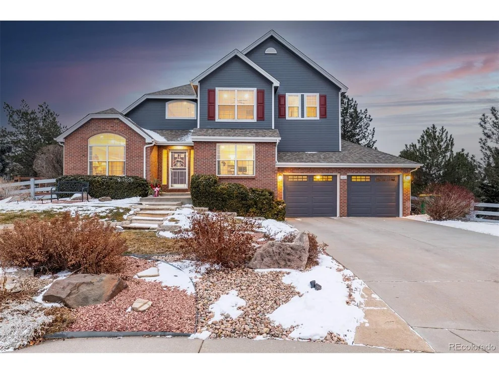 Unit for sale at 2402 W Dry Creek Ct, Littleton, CO 80120