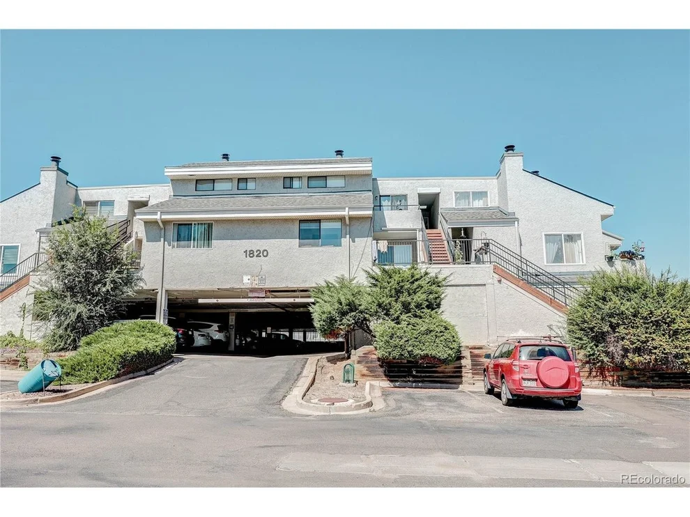 Unit for sale at 1820 Newland Ct, Lakewood, CO 80214