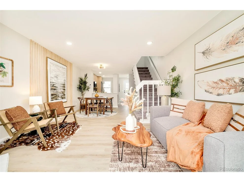 Unit for sale at 9579 W Coal Mine Ave, Littleton, CO 80123