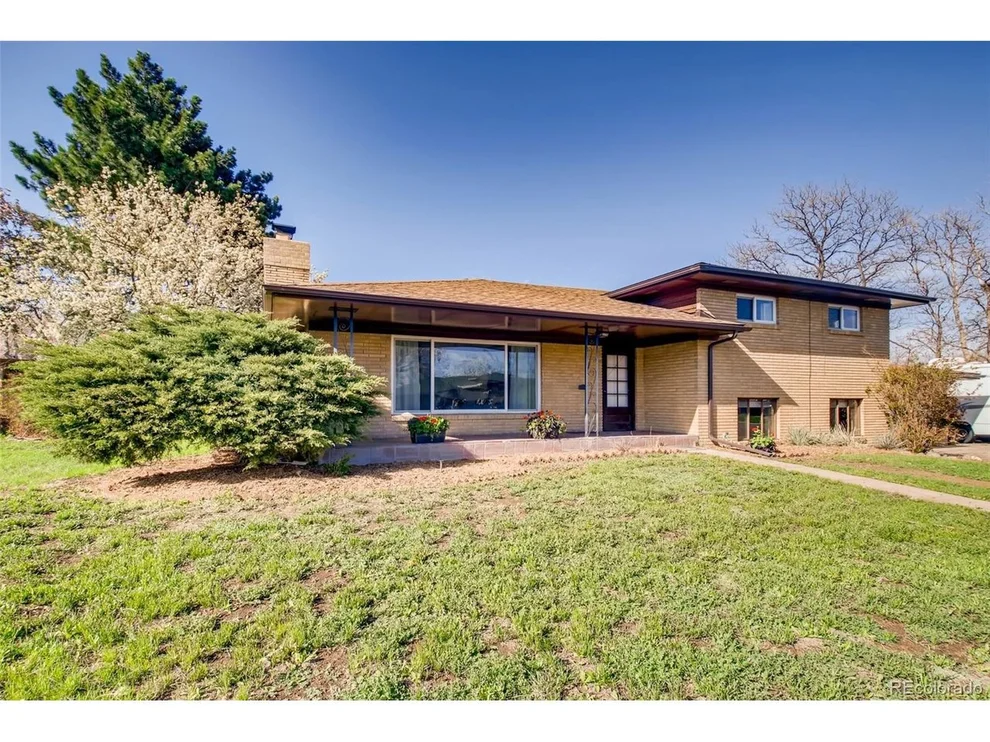 Unit for sale at 7860 Robin Ln, Denver, CO 80221