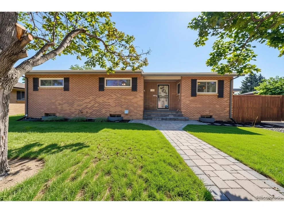 Unit for sale at 480 S Newland St, Lakewood, CO 80226