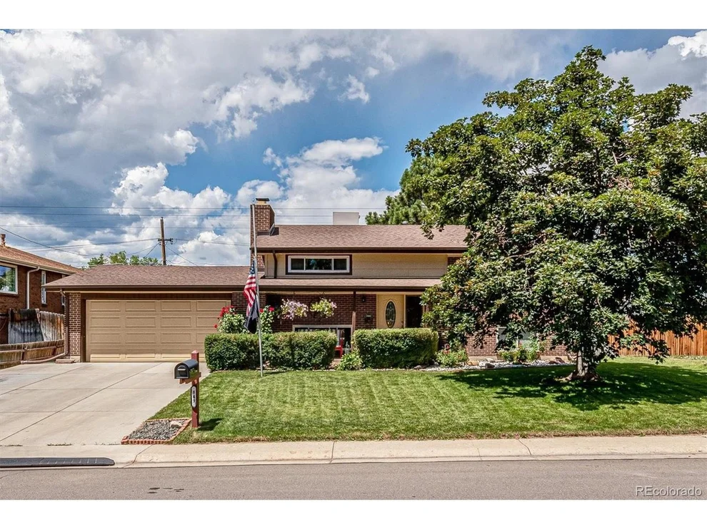 Unit for sale at 849 Oak St, Lakewood, CO 80215