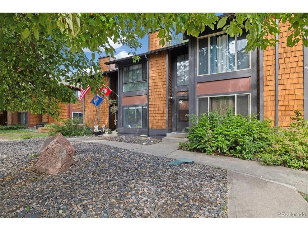 Unit for sale at 1231 S Crystal Way, Aurora, CO 80012