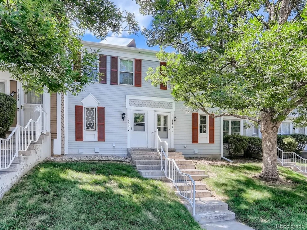 Unit for sale at 10507 W Dartmouth Ave, Lakewood, CO 80227