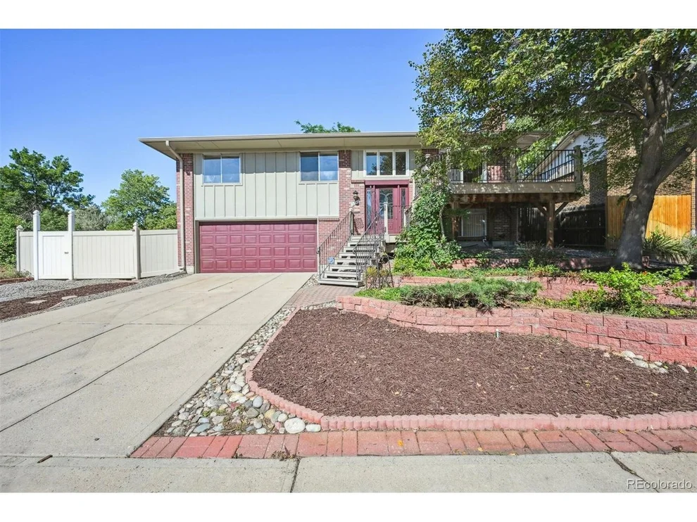 Unit for sale at 13748 W Asbury Cir, Lakewood, CO 80228