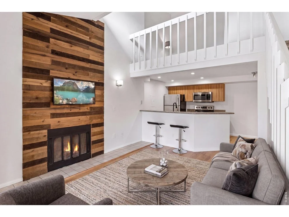 30 South Boulder Circle