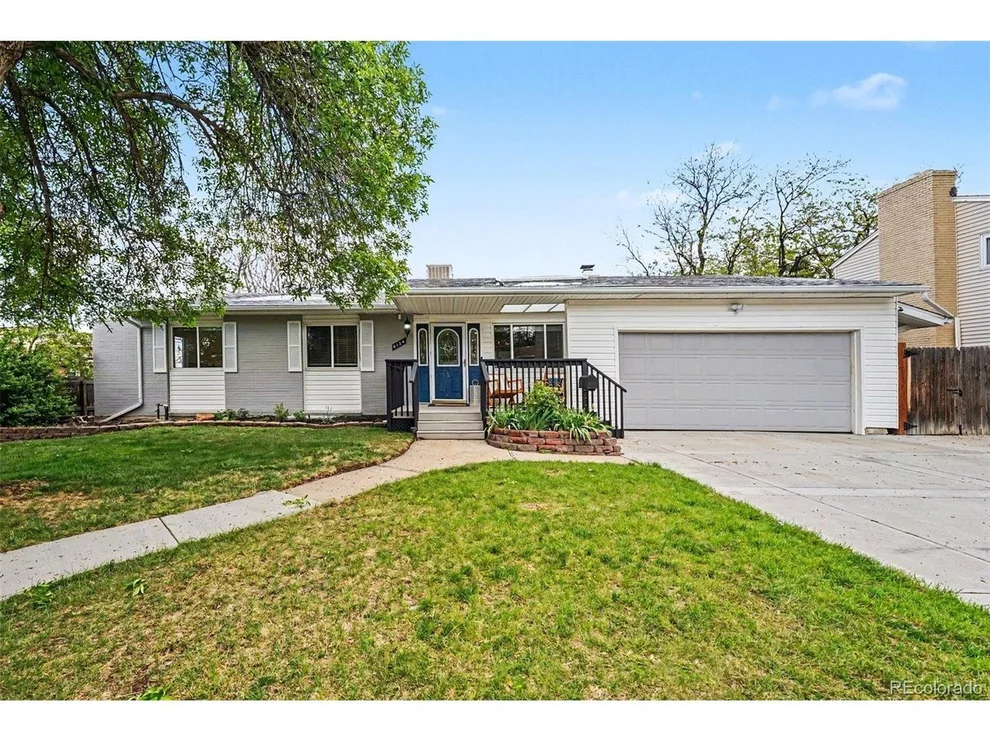 Unit for sale at 6134 Queen Ct, Arvada, CO 80004