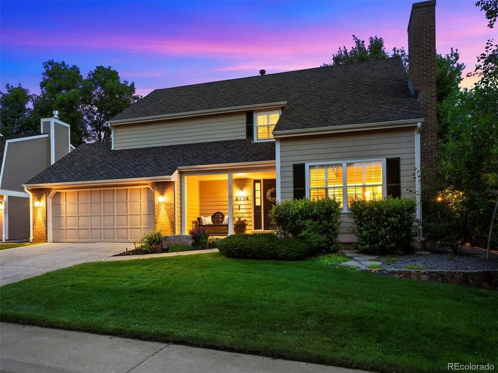 Unit for sale at 6230 E Long Cir S, Centennial, CO 80112