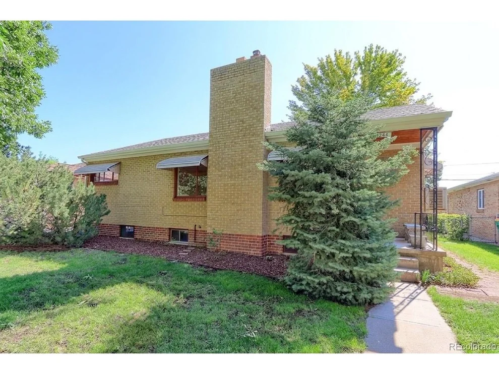 Unit for sale at 4344 S Acoma St, Englewood, CO 80110