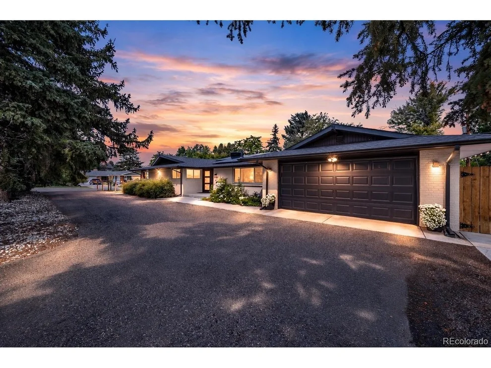 Unit for sale at 11881 W 26th Ave, Lakewood, CO 80215