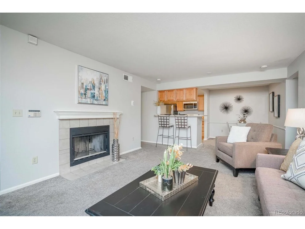 Unit for sale at 9190 E Arbor Cir, Englewood, CO 80111