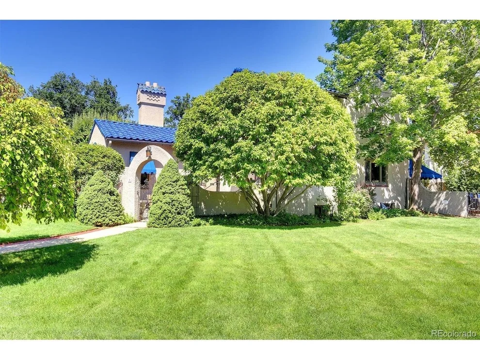 Unit for sale at 6 Ivy Ln, Denver, CO 80220