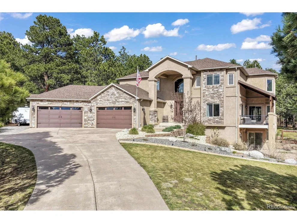 Unit for sale at 450 E Stirrup Trl, Monument, CO 80132