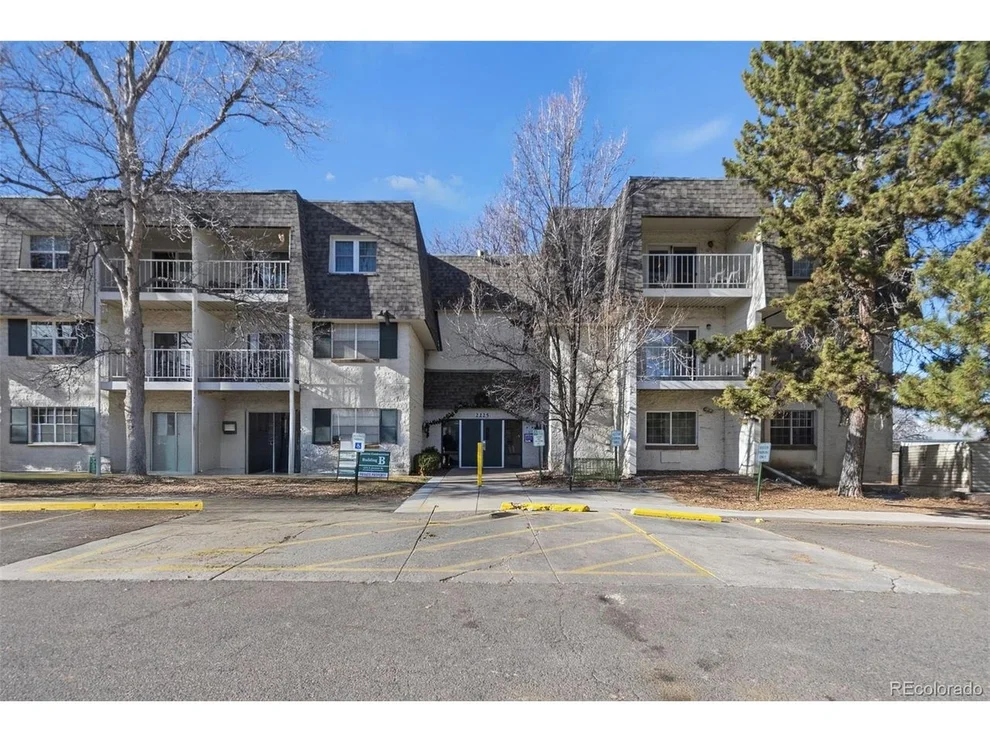 Unit for sale at 2225 S Jasmine St, Denver, CO 80222