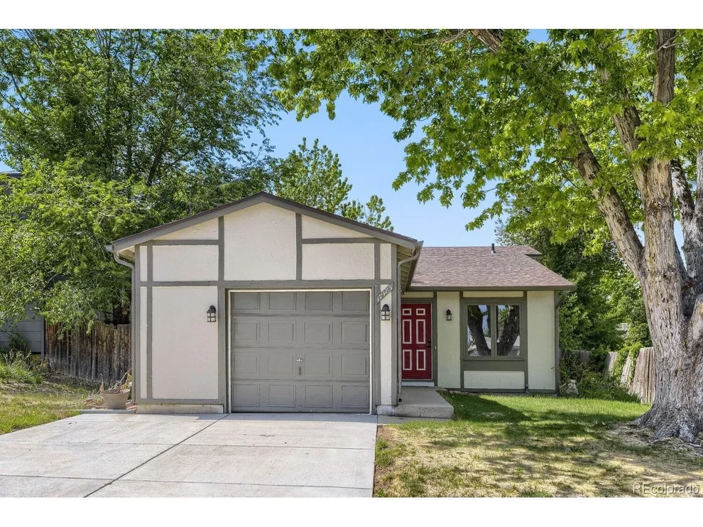Unit for sale at 17483 E Temple Dr, Aurora, CO 80015