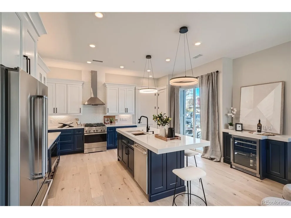 Unit for sale at 356 E Orchard Rd, Centennial, CO 80121
