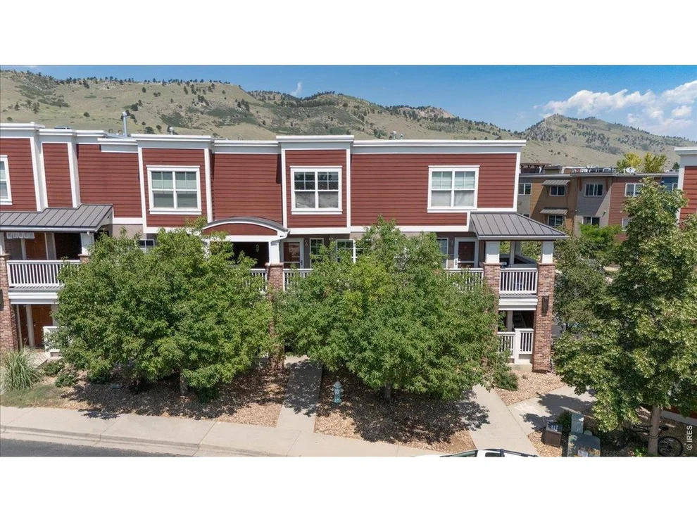 Unit for sale at 801 Chinle Ave, Boulder, CO 80304