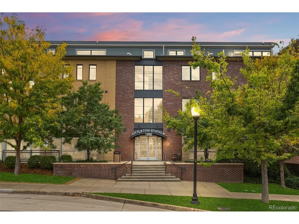 Unit for sale at 1950 W Littleton Blvd, Littleton, CO 80120