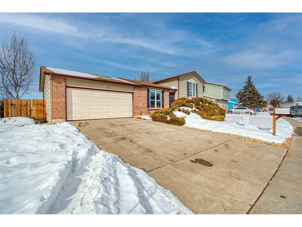 Unit for sale at 1807 S Yampa Way, Aurora, CO 80017