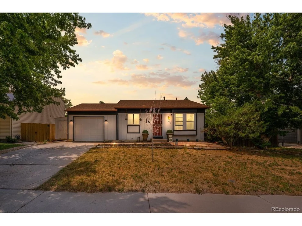 Unit for sale at 1927 Cathay Ct, Aurora, CO 80011