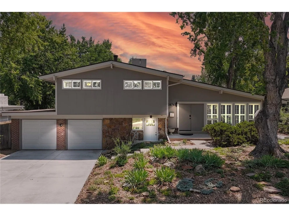 Unit for sale at 2874 S Willow Ct, Denver, CO 80231