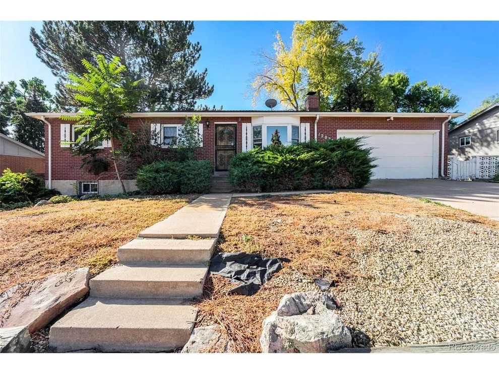 Unit for sale at 12026 W Virginia Pl, Lakewood, CO 80228