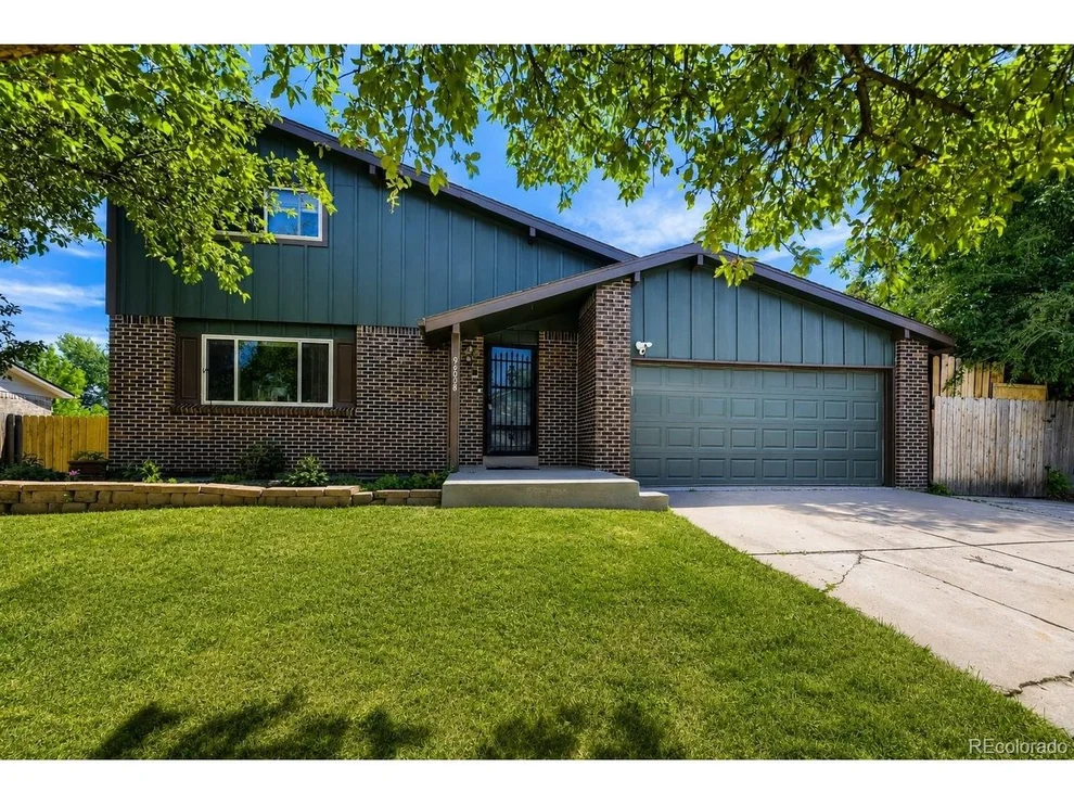 Unit for sale at 9400 W Burgundy Ave, Littleton, CO 80123